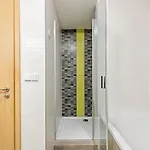 Luxury In And Free Parking *