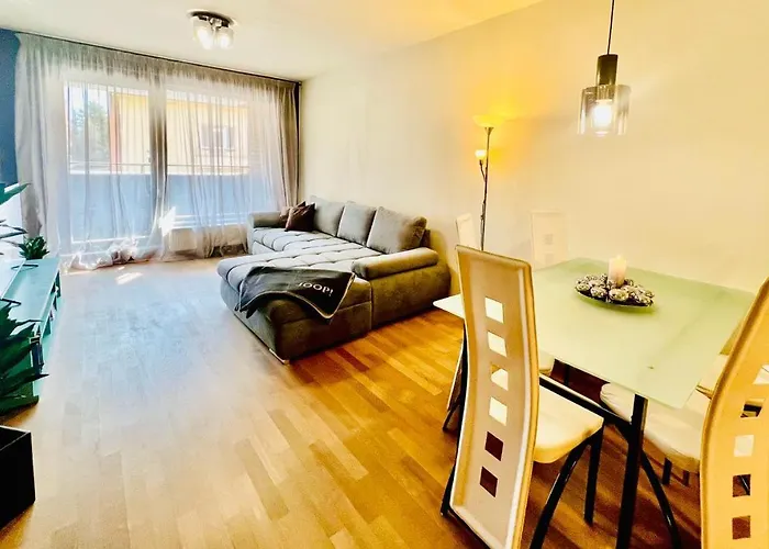 Διαμέρισμα Luxury In And Free Parking Πράγα